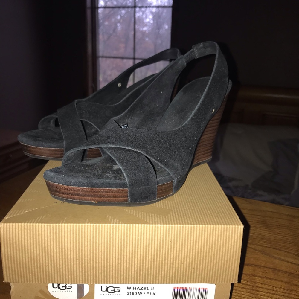 UGG W Hazel II, Black Suede, Size 9